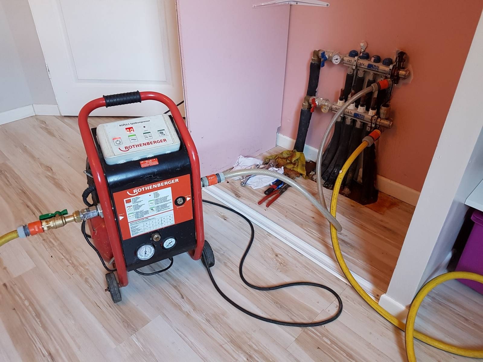 Üsküdar Vaillant Hermetik Şofben Kombi Bakımı